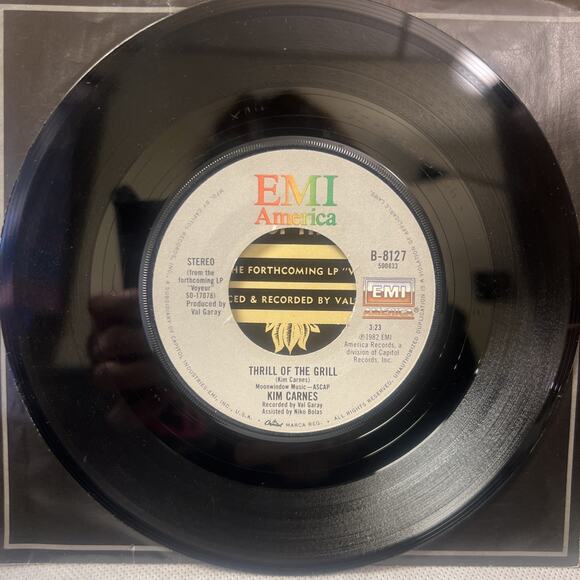 KIM CARNES VOYEUR 45RPM PICTURE SLEEVE EMI AMERICA 1982 ULTRASONIC CLEAN EX! - Picture 4 of 6